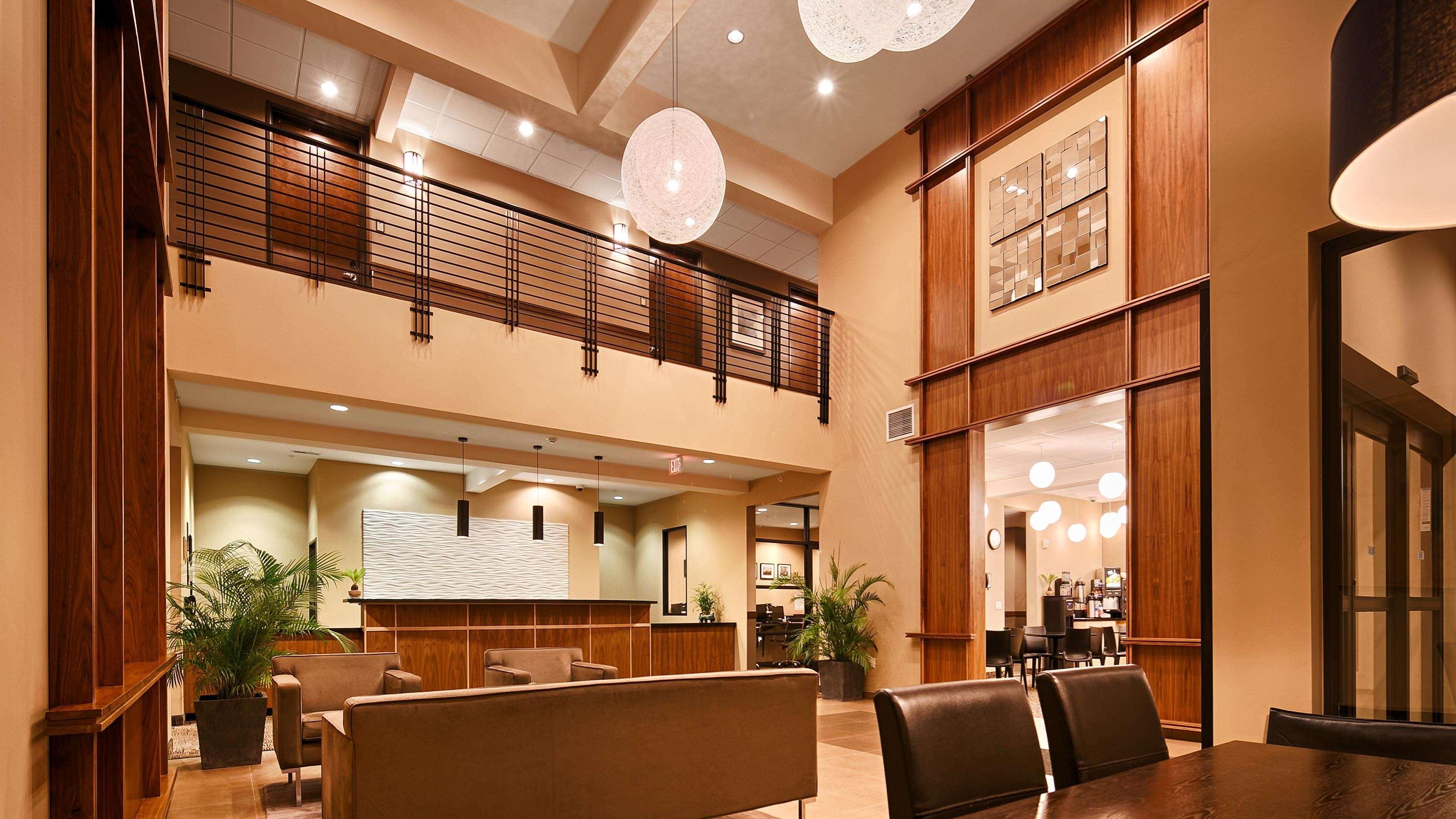 Best Western Plus Lacey Inn & Suites Εξωτερικό φωτογραφία
